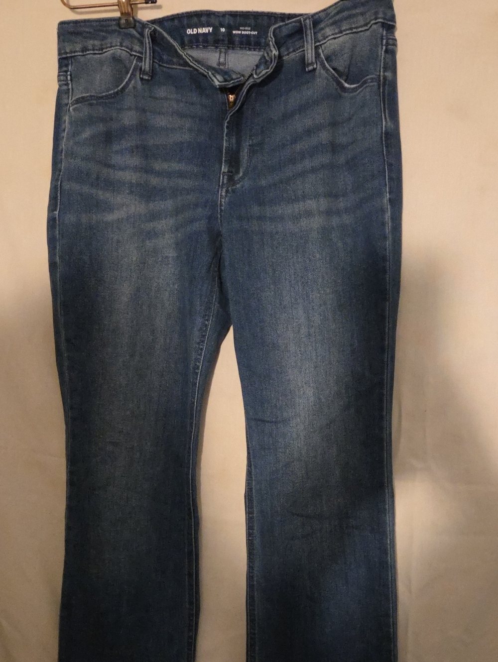 Old Navy Women's Bootcut Jeans in Medium Blue Wash